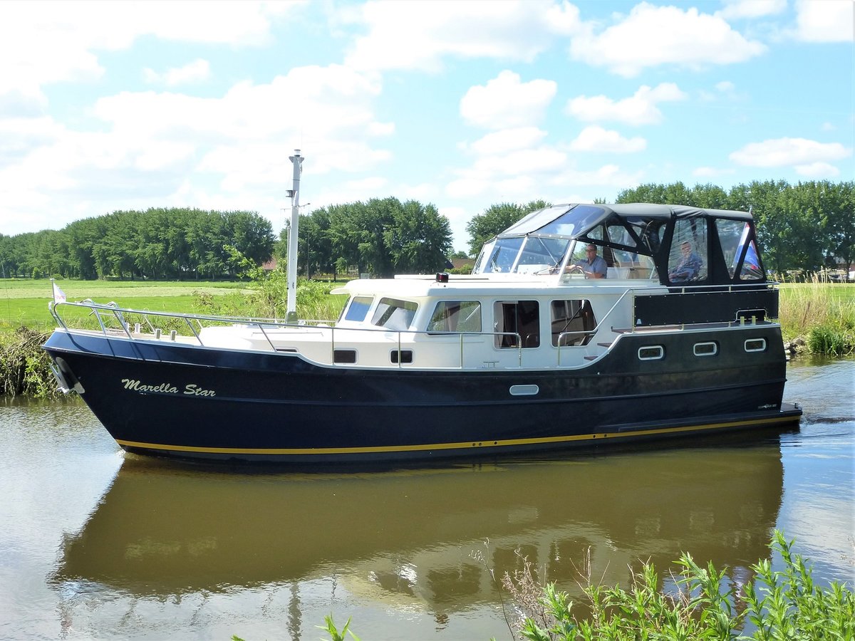 charter yacht holland